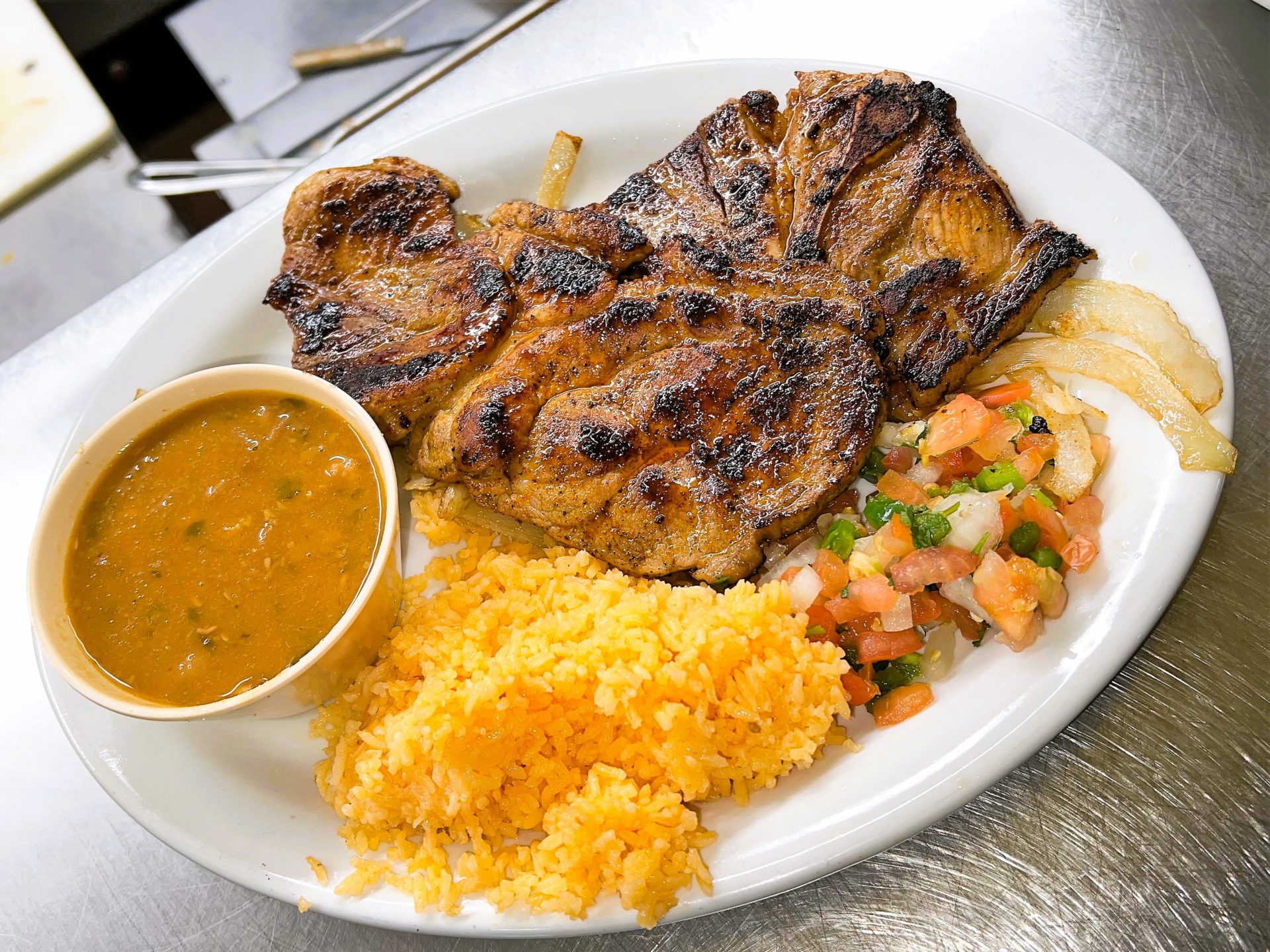 El Tapatio's "Chuleton" Specialty Plate