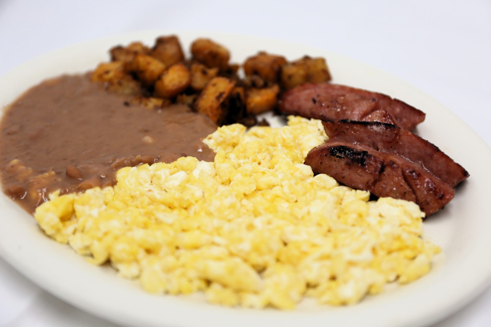 Huevos con Salchicha